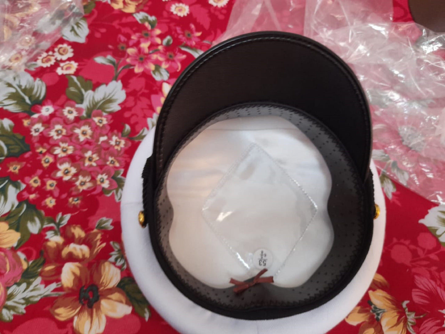 White Captain's Hat: Yachting Skipper Costume